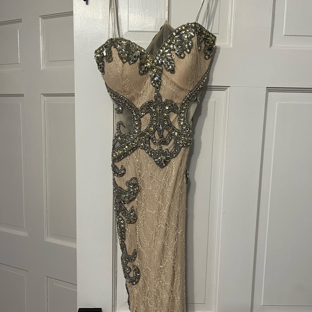 Vienna Formal lace and rhinestone dress size 10